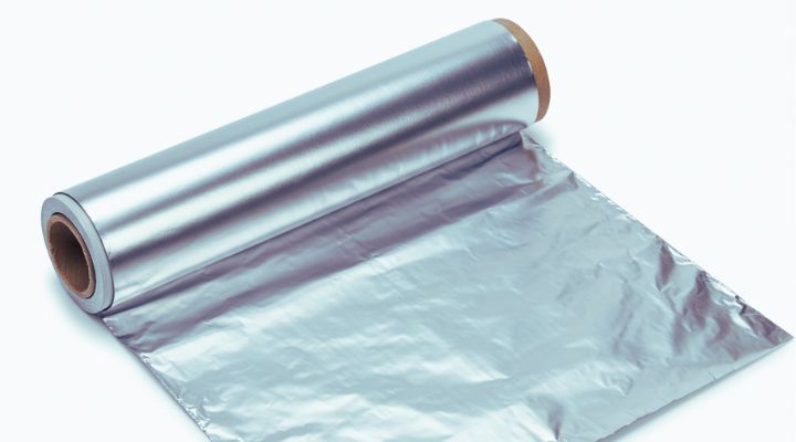 Everyone uses aluminum foil in the freezer these days: You save a lot of money